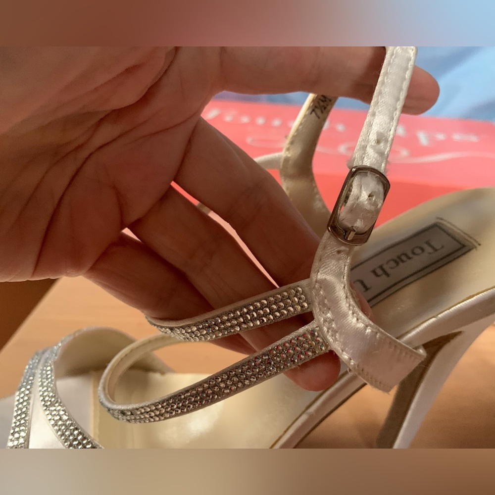 Touch Ups 7.5 “Allie” white satin rhinestone heels - Picture 7 of 16